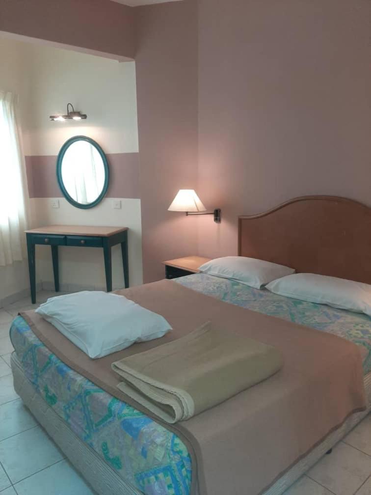 Seri Bulan Condo Port Dickson Kültér fotó