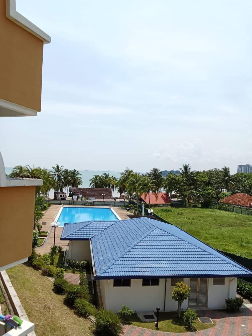 Seri Bulan Condo Port Dickson Kültér fotó